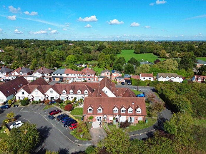 2 Bedroom Flat For Sale In Silvermead Court, Silver Street, Wythall, B47