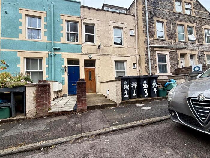 1 Bedroom Flat To Rent In Goolden Street, Totterdown, BS4