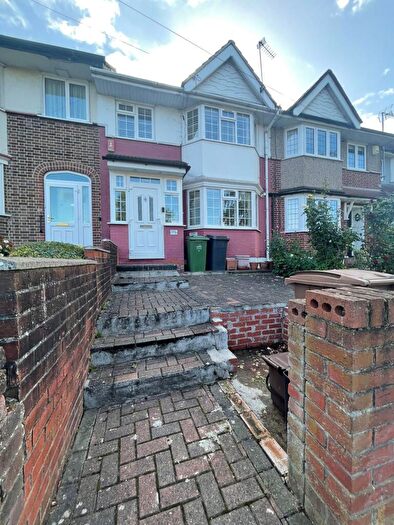 4 Bedroom Terraced House To Rent In Waltham Way, London, E4