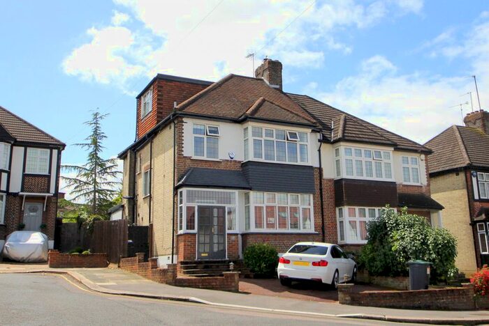 4 Bedroom Semi-Detached House To Rent In The Alders, London, N21