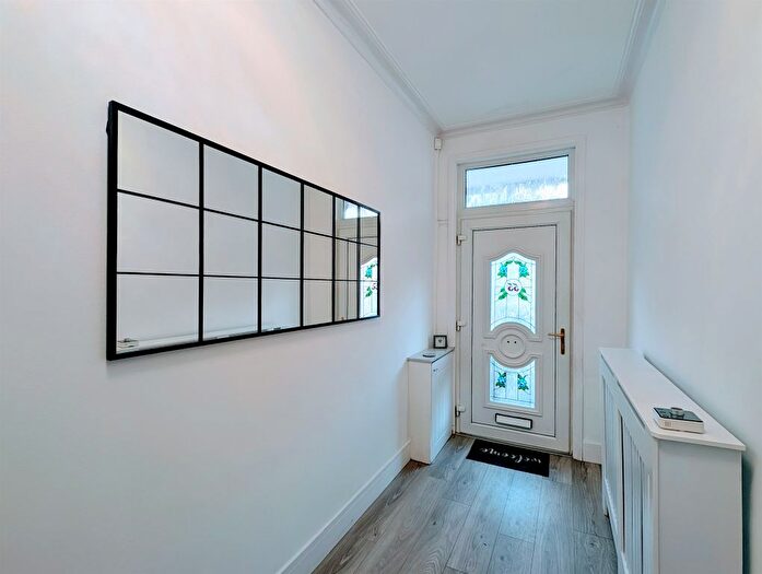 3 Bedroom End Of Terrace House For Sale In Easton Road, New Ferry, Wirral, CH62