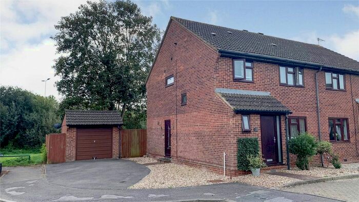 4 Bedroom Semi-Detached House For Sale In Mulberry Way, Theale, Reading, Berkshire, RG7