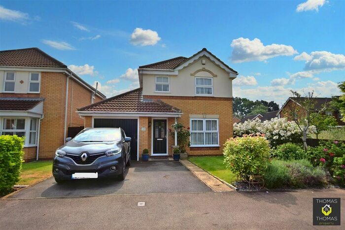 3 Bedroom Detached House To Rent In Merlin Drive, Quedgeley, Gloucester, GL2