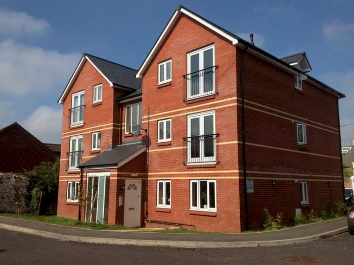 2 Bedroom Flat To Rent In Tylor Place, Wellington, TA21