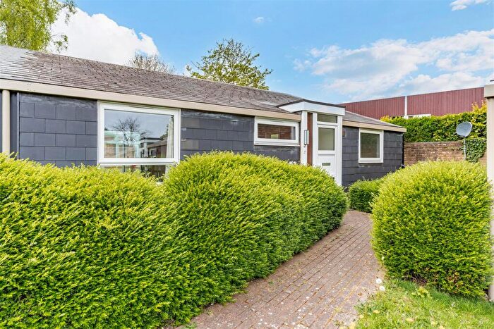2 Bedroom Semi-Detached Bungalow For Sale In Knights Croft, New Ash Green, New Ash Green, DA3