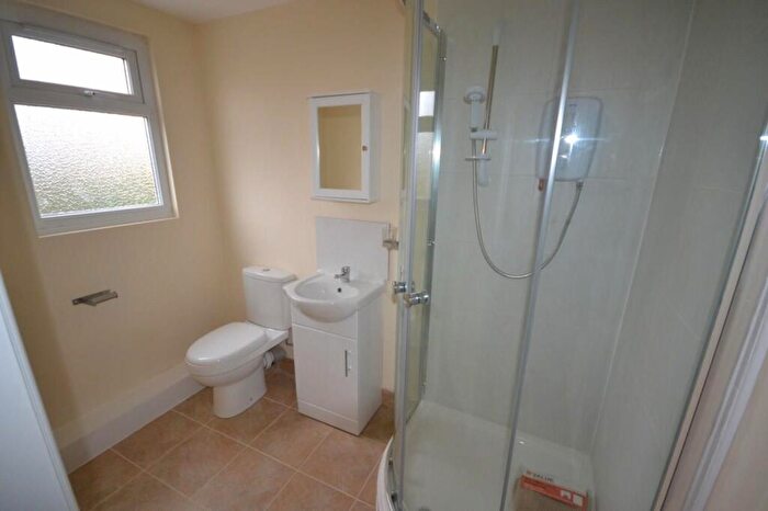 Studio To Rent In Deanscroft Avenue, London, NW9