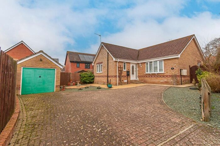 3 Bedroom Detached Bungalow For Sale In Kingfisher Close, Fakenham, NR21