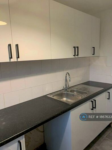 1 Bedroom Flat To Rent In Croughton Court, Ellesmere Port, CH66