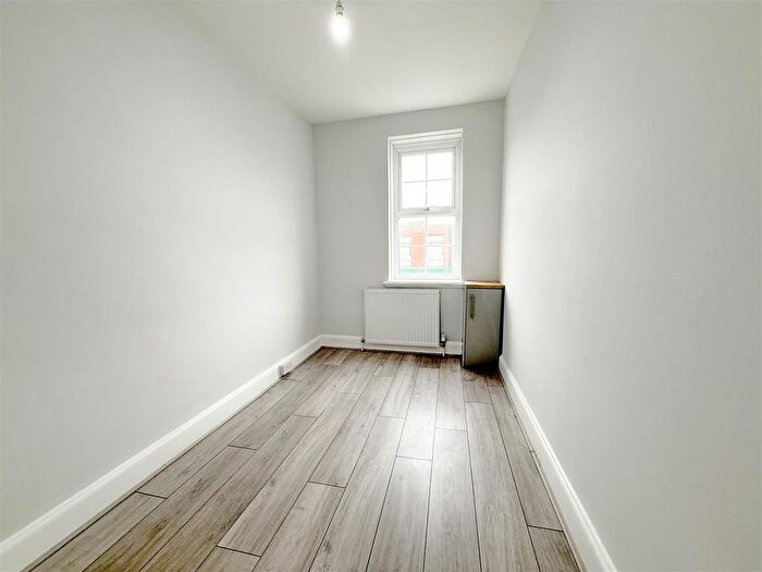 2 Bedroom Flat To Rent In A South Road, Haywards Heath, West Sussex, RH16
