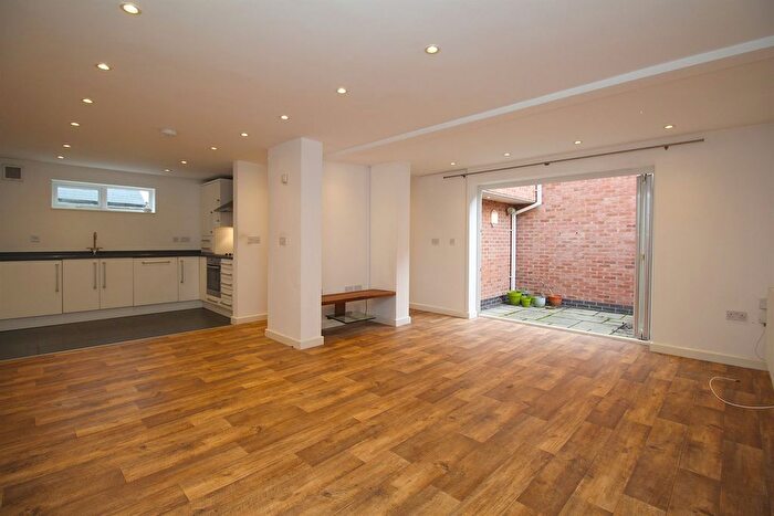 2 Bedroom Semi-Detached House To Rent In Thomas Street, Loughborough, LE11