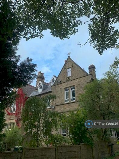 3 Bedroom Flat To Rent In St. Johns Road, Buxton, SK17