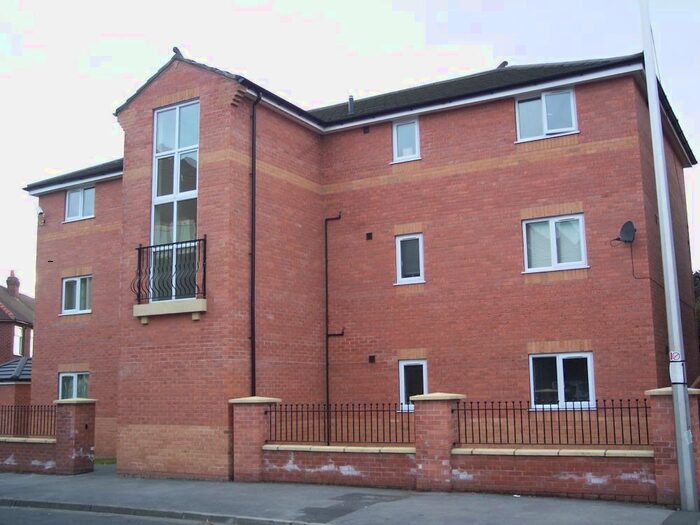 2 Bedroom Flat To Rent In Catherine Street, Hazel Grove, Stockport SK7