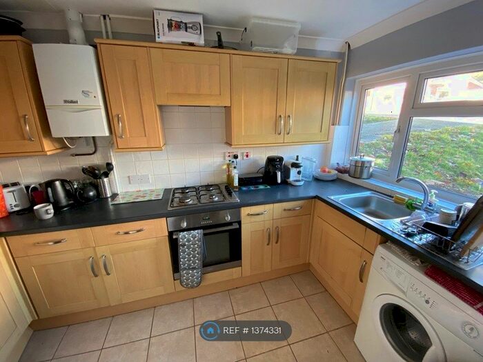 4 Bedroom Semi-Detached House To Rent In Westerham Close, Canterbury, CT2