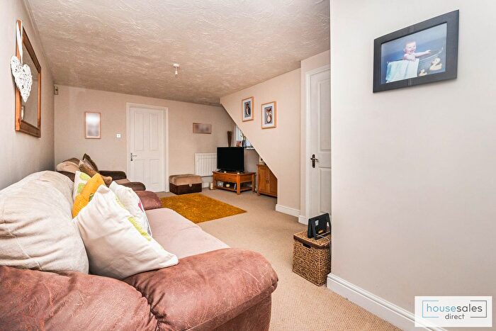 3 Bedroom End Of Terrace House For Sale In New Walk Hanham, Bristol, BS15