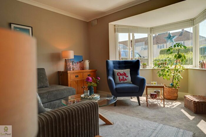 3 Bedroom Semi Detached House For Sale In Douglas Road West, Stafford, ST16