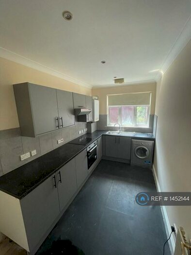 1 Bedroom Flat To Rent In The Masons, Gerrards Cross, SL9