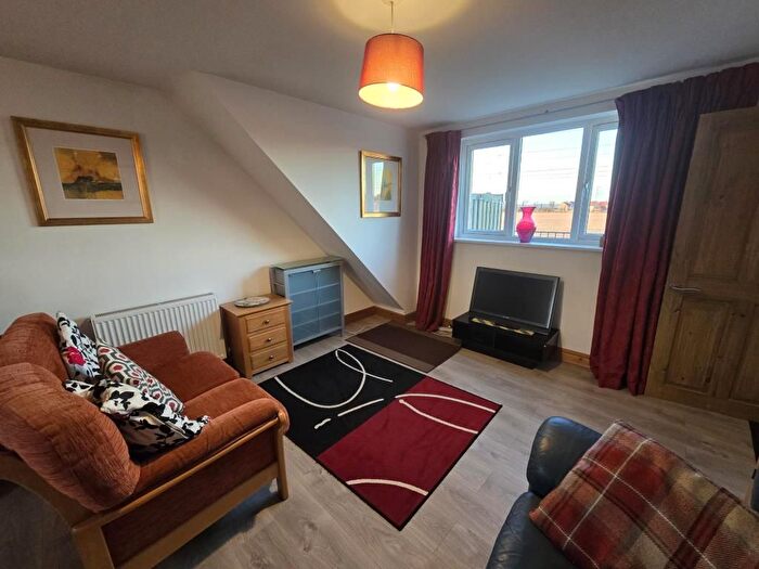 2 Bedroom Flat To Rent In Steventon, Oxfordshire, OX13