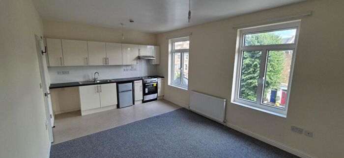 Studio To Rent In Graham Road, London, E8