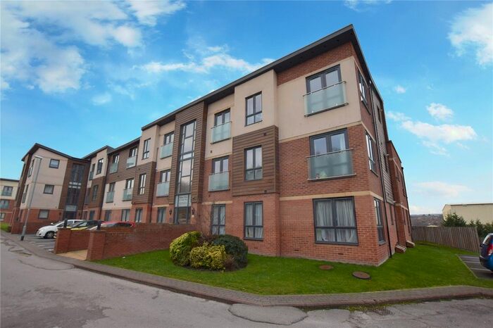 2 Bedroom Flat To Rent In Pullman House, Tudor Way, Beeston, Leeds, LS11