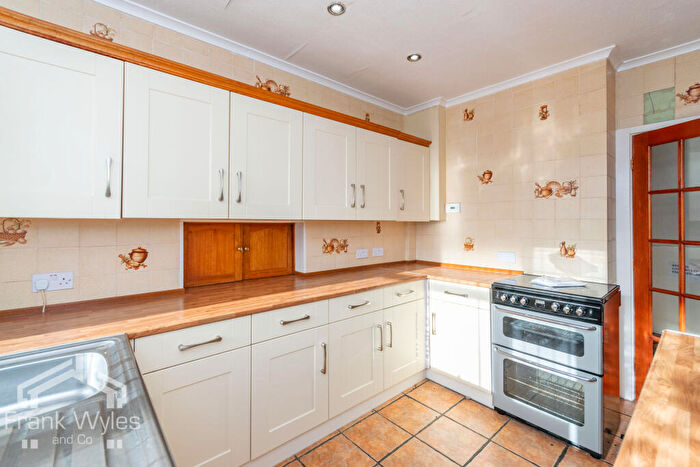 4 Bedroom Detached House For Sale In Blackpool Road North, Lytham St. Annes, Lancashire, FY8