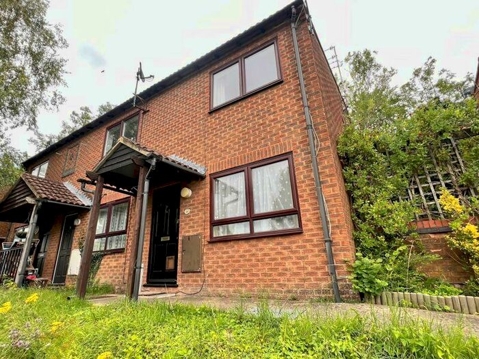 1 Bedroom Detached House To Rent In One Bedroom Starter Home, HP12