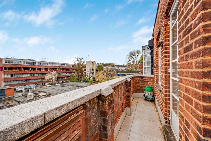 1 Bedroom Flat To Rent In Johns Mews, London, WC1N