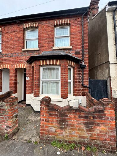 3 Bedroom End Terrace House For Sale In Kensington Road, West Reading, Reading, RG30