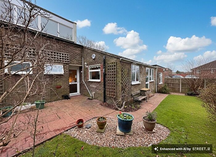 4 Bedroom Semi-Detached Bungalow For Sale In Sycamore Close, Dymchurch, TN29