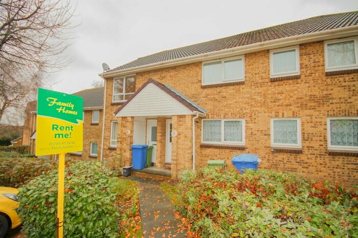 2 Bedroom Maisonette To Rent In Fallowfield, Sittingbourne, ME10