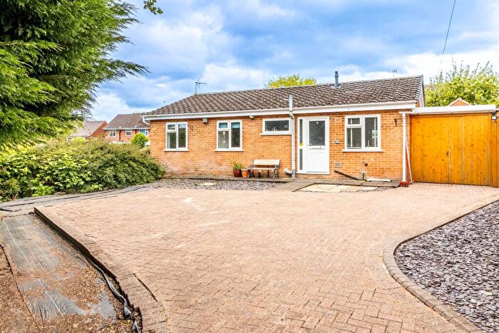 3 Bedroom Detached Bungalow For Sale In Alton Close, Allestree, Derby, DE22