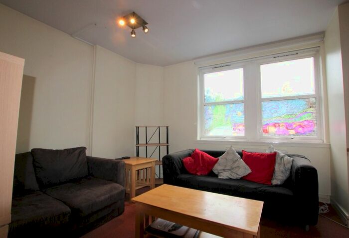 2 Bedroom Flat To Rent In Richmond Terrace, Haymarket, Edinburgh, EH11