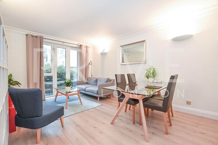 2 Bedroom Flat To Rent In Chamberlain House, Westminster Bridge Road, Waterloo, SE1