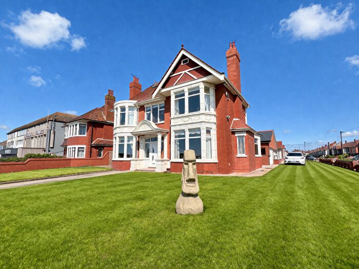 5 Bedroom Detached House For Sale In Queens Promenade, Bispham, FY2