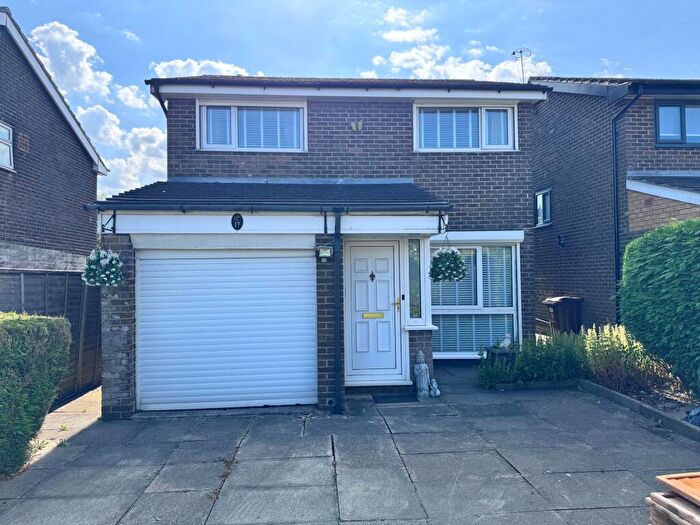 3 Bedroom Detached House For Sale In Grange Park Avenue, Chapel-En-Le-Frith, SK23
