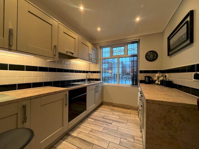 1 Bedroom Flat To Rent In Longton Road, Blackpool, Lancashire, FY1