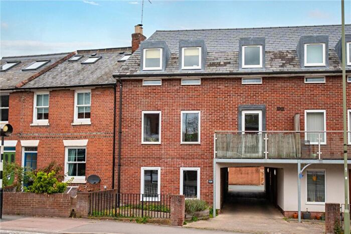1 Bedroom Apartment For Sale In Stockbridge Road, Winchester, Hampshire, SO22