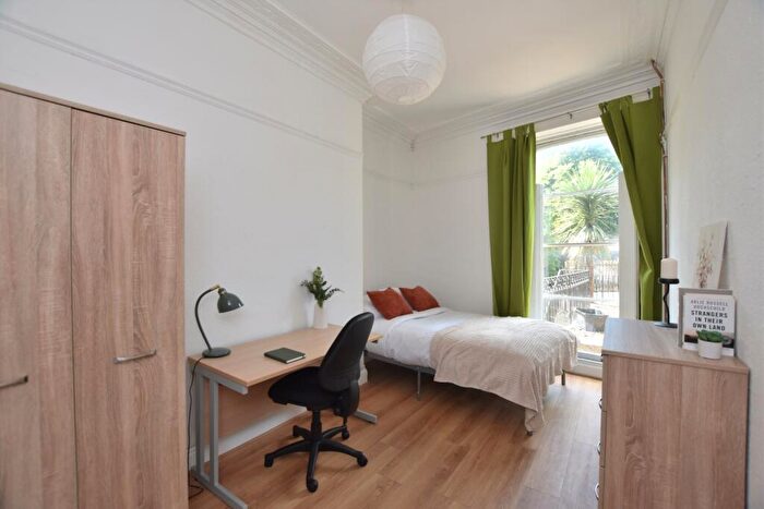 3 Bedroom Terraced House To Rent In Upper Belgrave Road, BS8