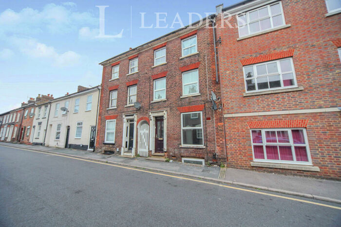 2 Bedroom Flat To Rent In Edward Street, Dunstable, LU6