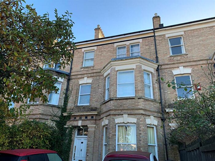 1 Bedroom Flat To Rent In Rock Park Terrace, Barnstaple, EX32