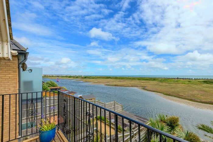 3 Bedroom End Of Terrace House To Rent In Brighton Road, Lancing, West Sussex, BN15