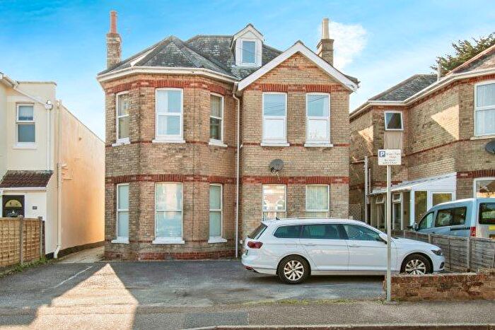 2 Bedroom Maisonette To Rent In Alum Chine Road, Bournemouth, BH4