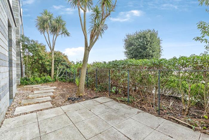 2 Bedroom Property For Sale In Pearl Lane, Gillingham, Kent, ME7