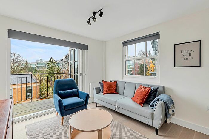 2 Bedroom Flat To Rent In Flat, Chiswick High Rd, Chiswick, London, W4