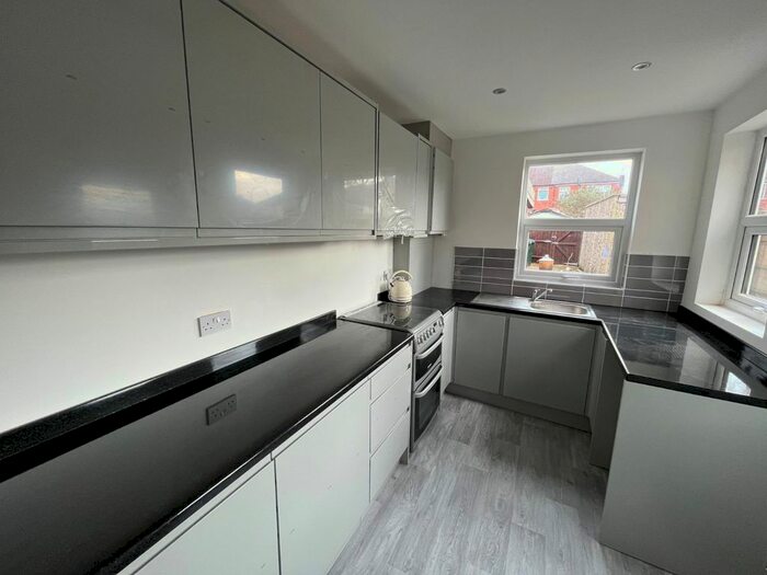 3 Bedroom Terraced House To Rent In Queen Isabels Avenue, Coventry, West Midlands, CV3