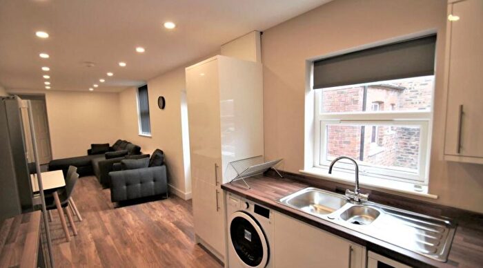6 Bedroom Terraced House For Sale In Furness Road, Manchester, Lancashire, M14