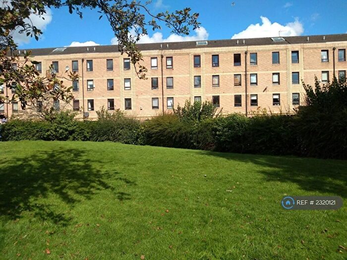 2 Bedroom Flat To Rent In Milnpark Gardens, Glasgow, G41