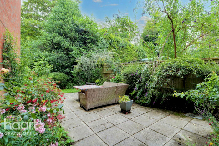 1 Bedroom Retirement Property For Sale In Headley Road, Hindhead, GU26