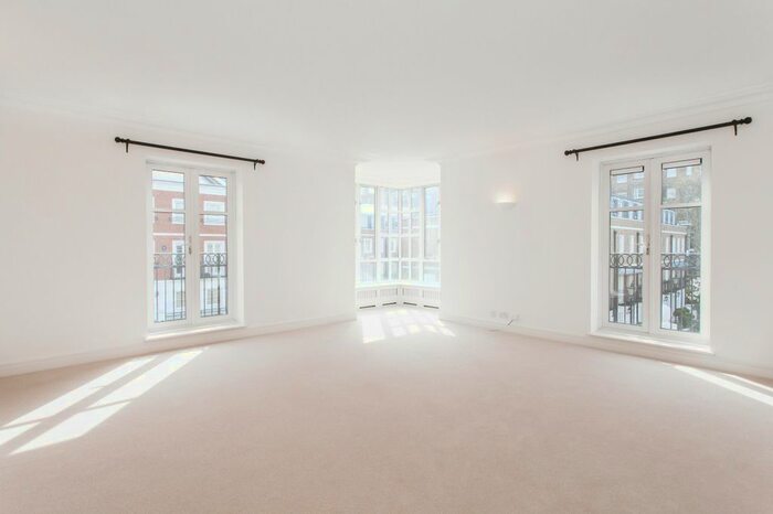 2 Bedroom Flat To Rent In Oak Lodge, Chantry Square London, W8