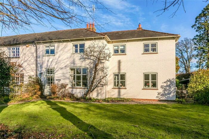 4 Bedroom Semi-Detached House For Sale In The Street, Shurlock Row, Reading, RG10