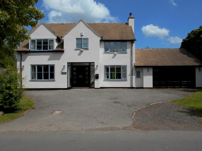 4 Bedroom Detached House To Rent In Bulls Lane, Sutton Coldfield, B76